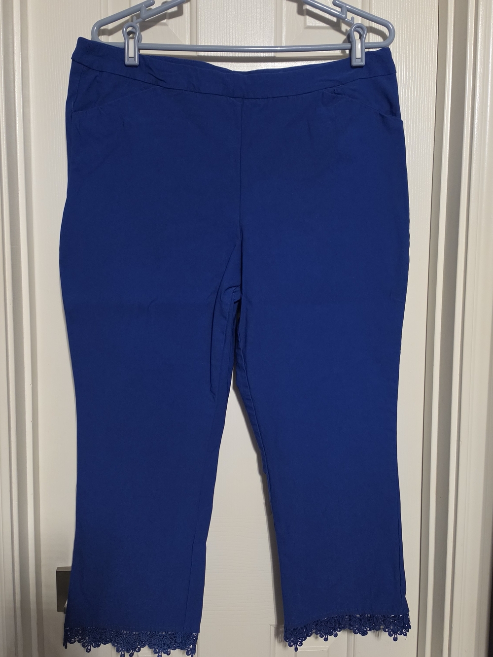 Tribal Women’s Cropped Lace-Hem Pants — Royal Blue